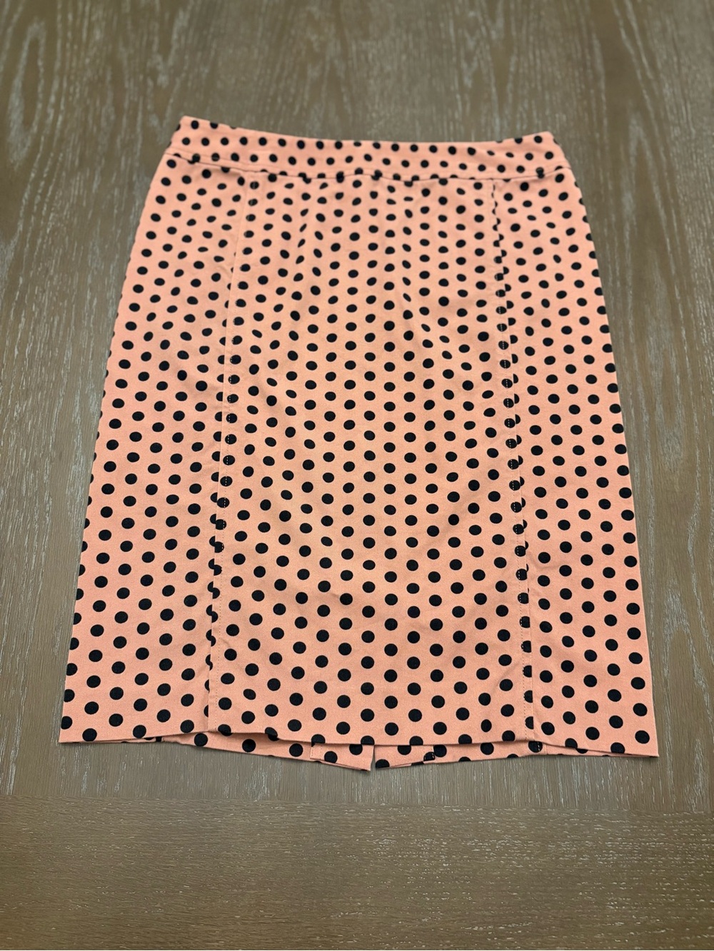 LOFT Pinkish Tan Pencil Skirt with Black Polka Dots Women’s Size 4